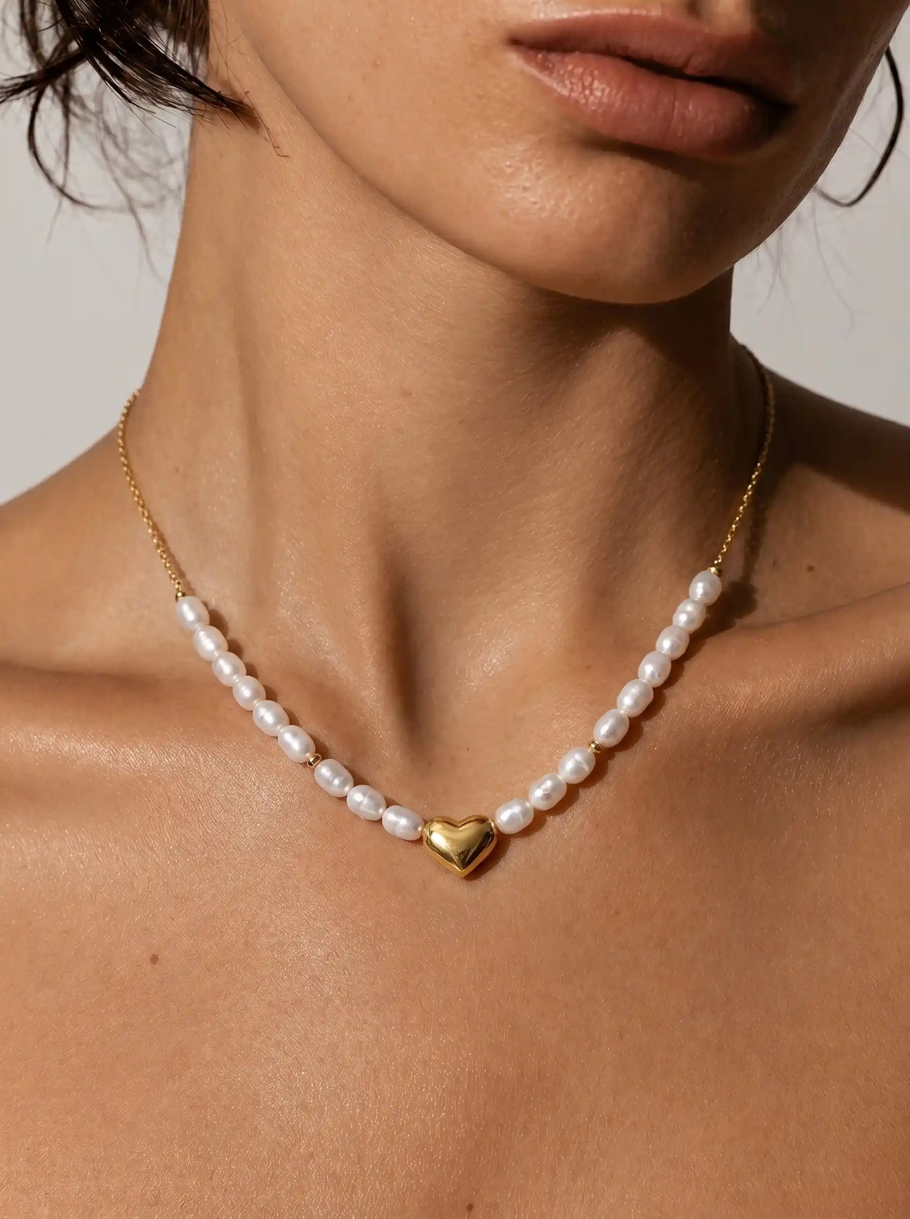 14k Gold Pearl Puffed Heart Necklace