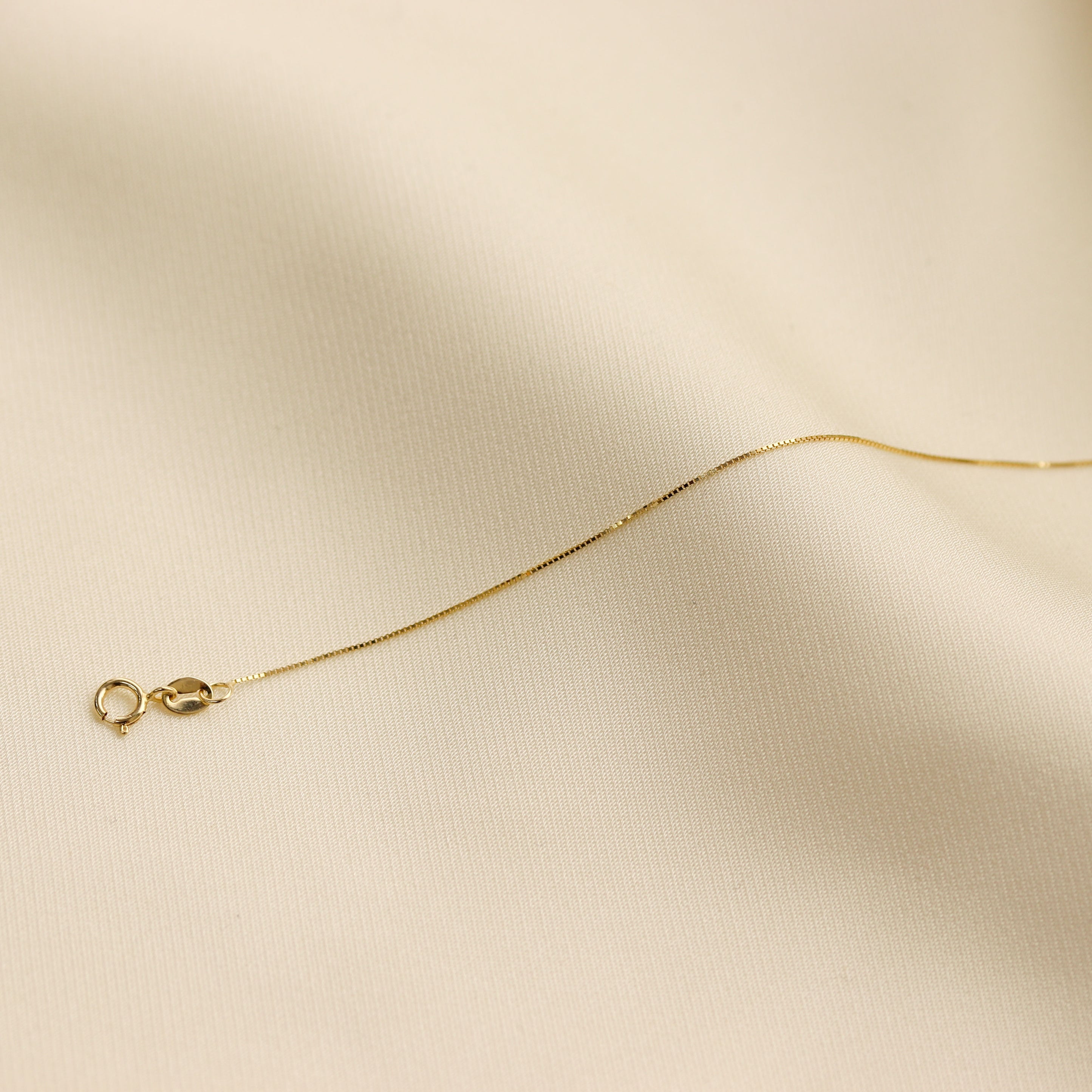 Dainty Box Chain – Design Gold Jewelry