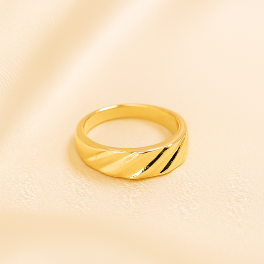 Diagonal Cut Ring