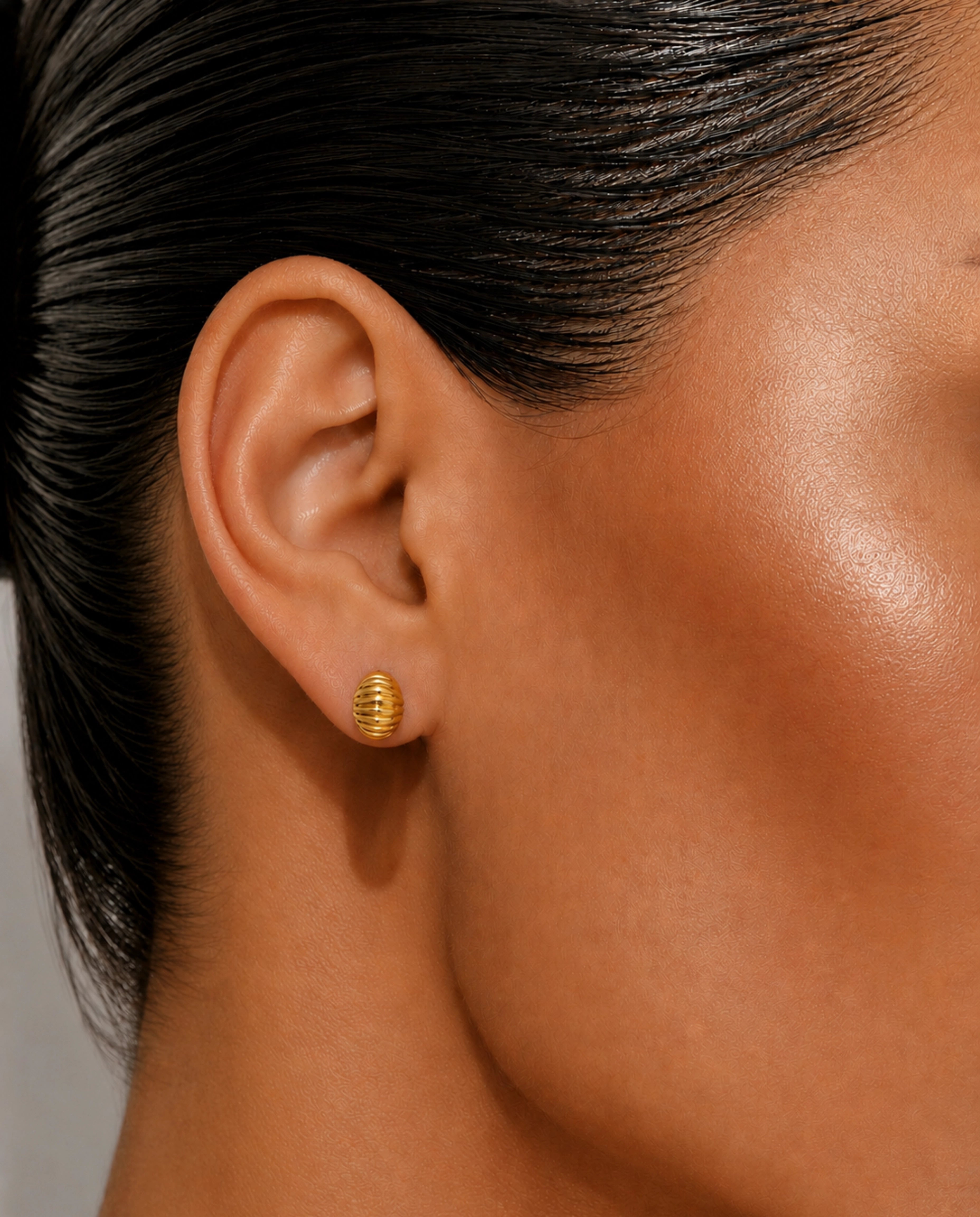 14K Oval Button Earrings