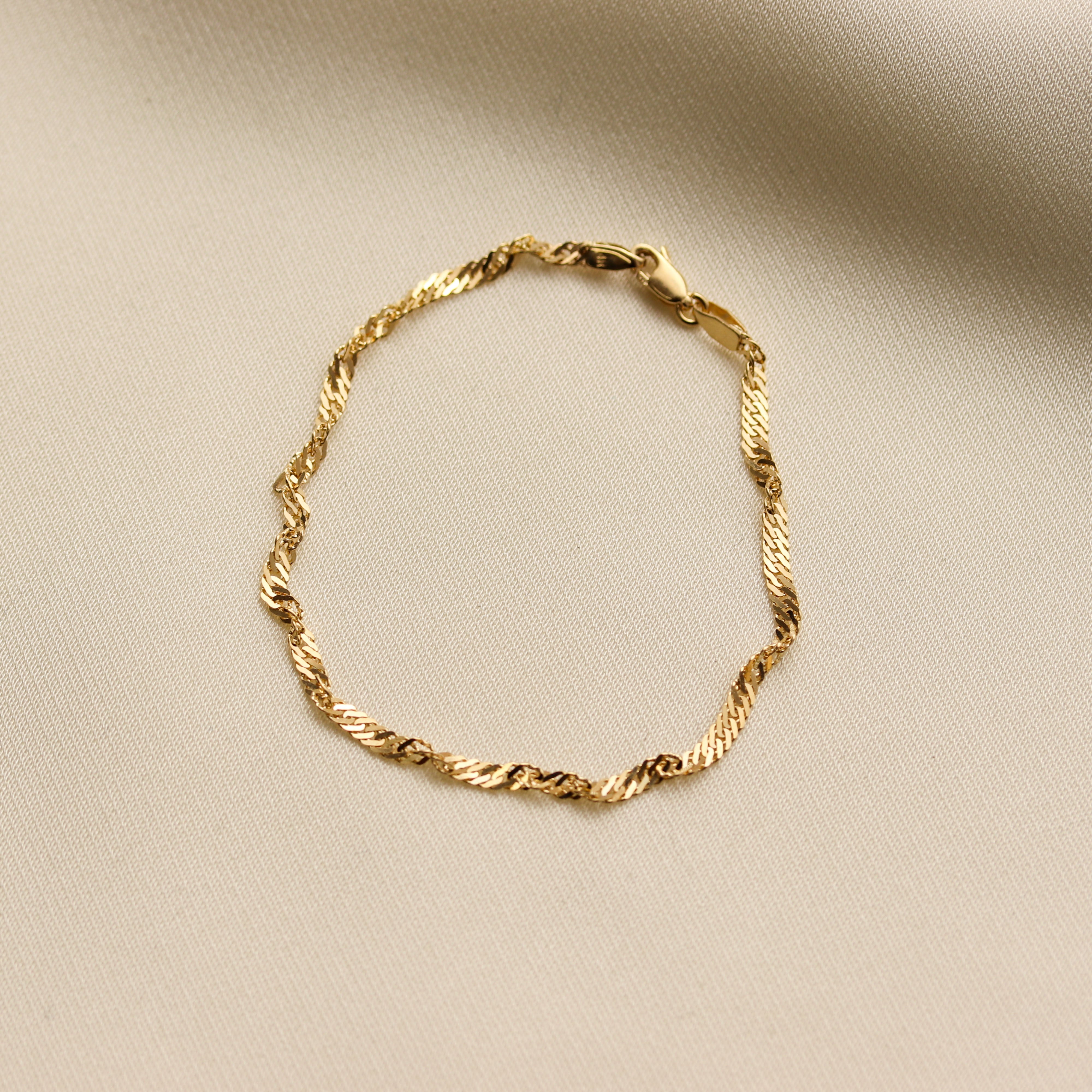 Zara Chunk Rutilated Quartz & 18k Gold Bracelet – HipKarma.com