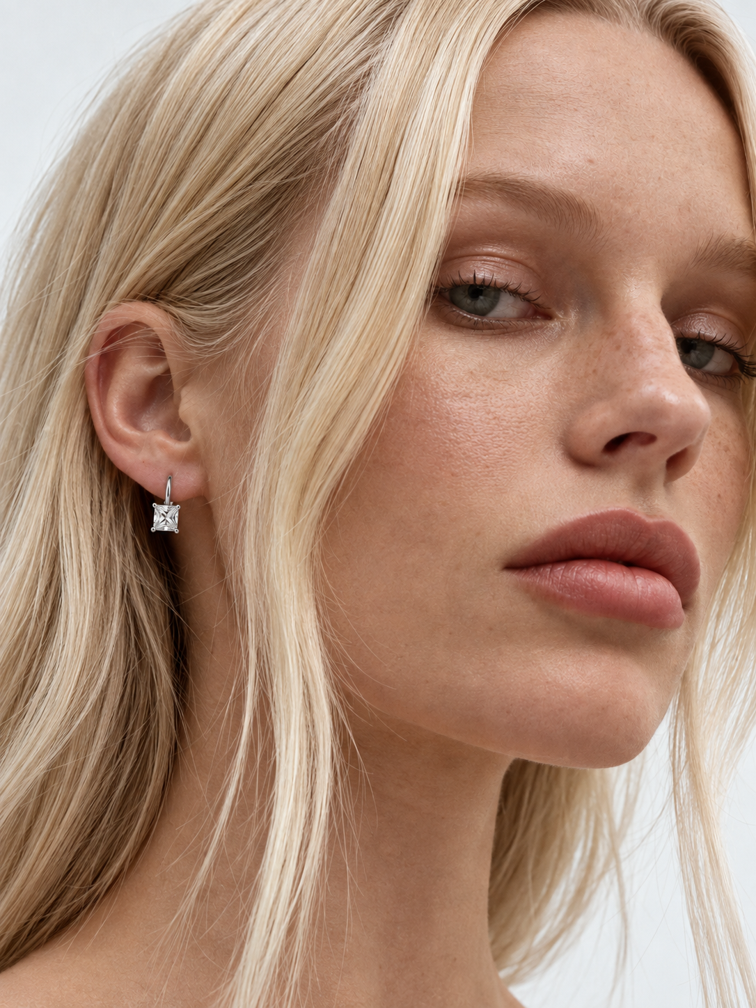 Liya Earrings