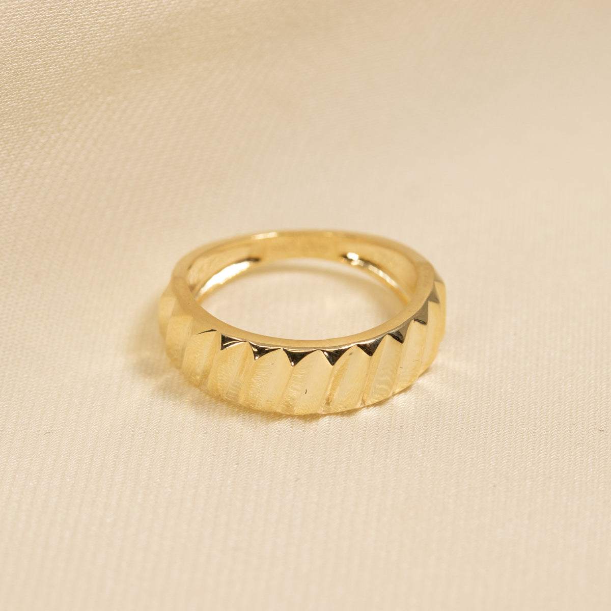Ridge Rings Female Ridge Ring – Design Gold Jewelry