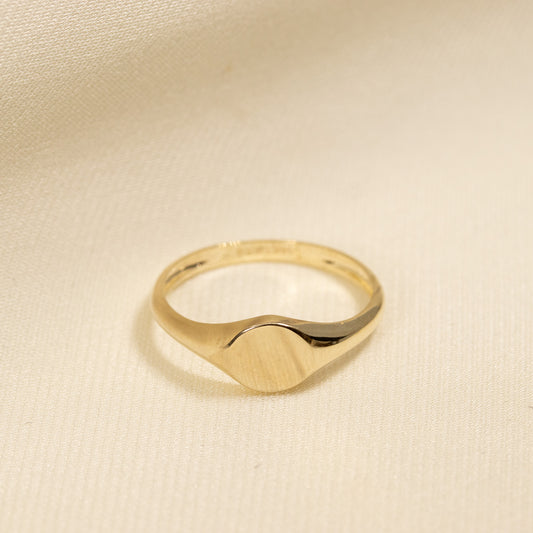 Round Signet Ring