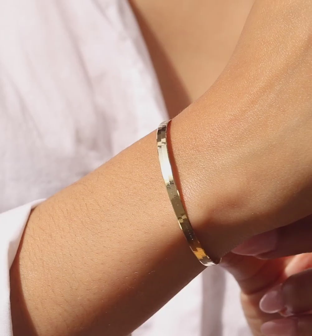 Bold Herringbone Bracelet