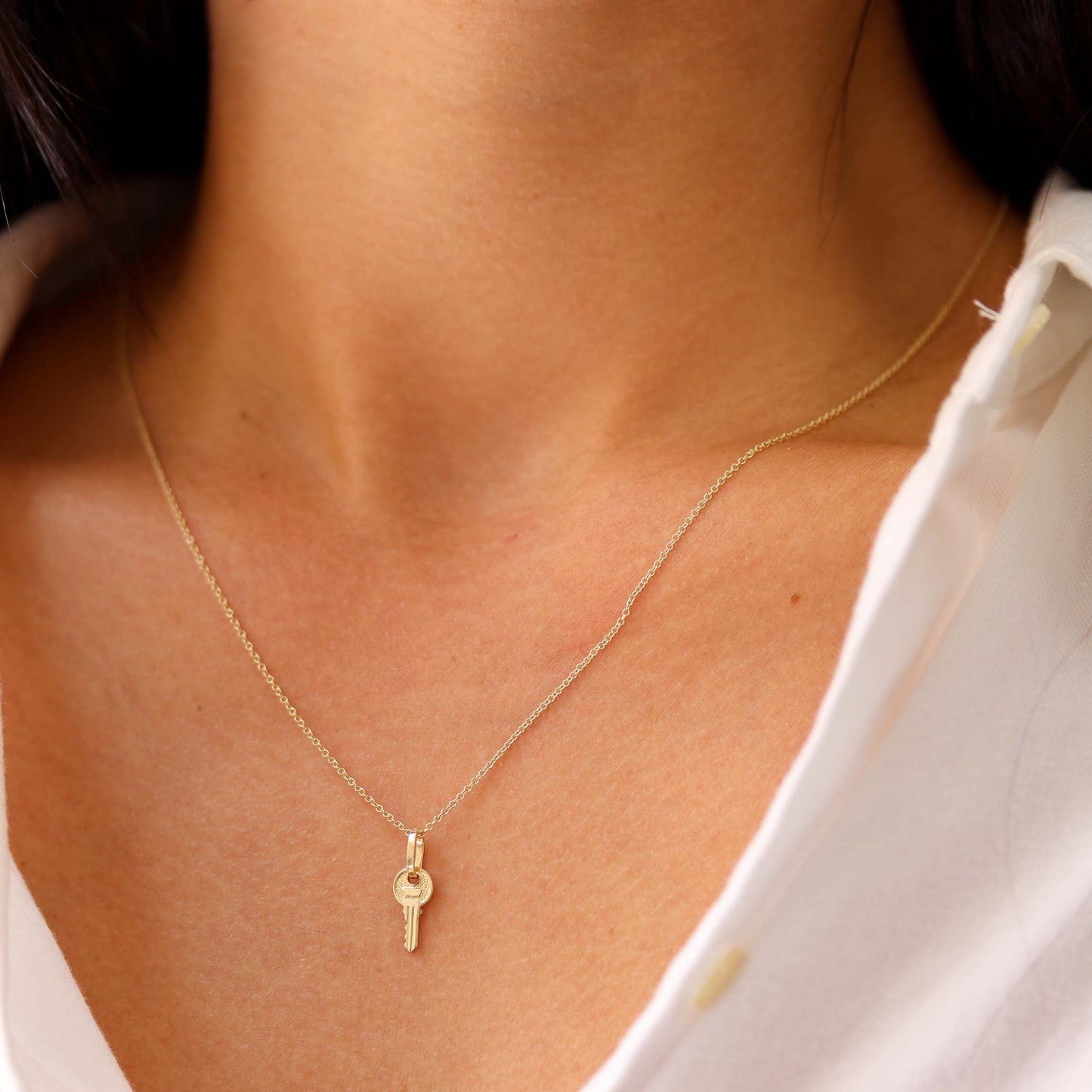 Golden Key Necklace – Design Gold Jewelry