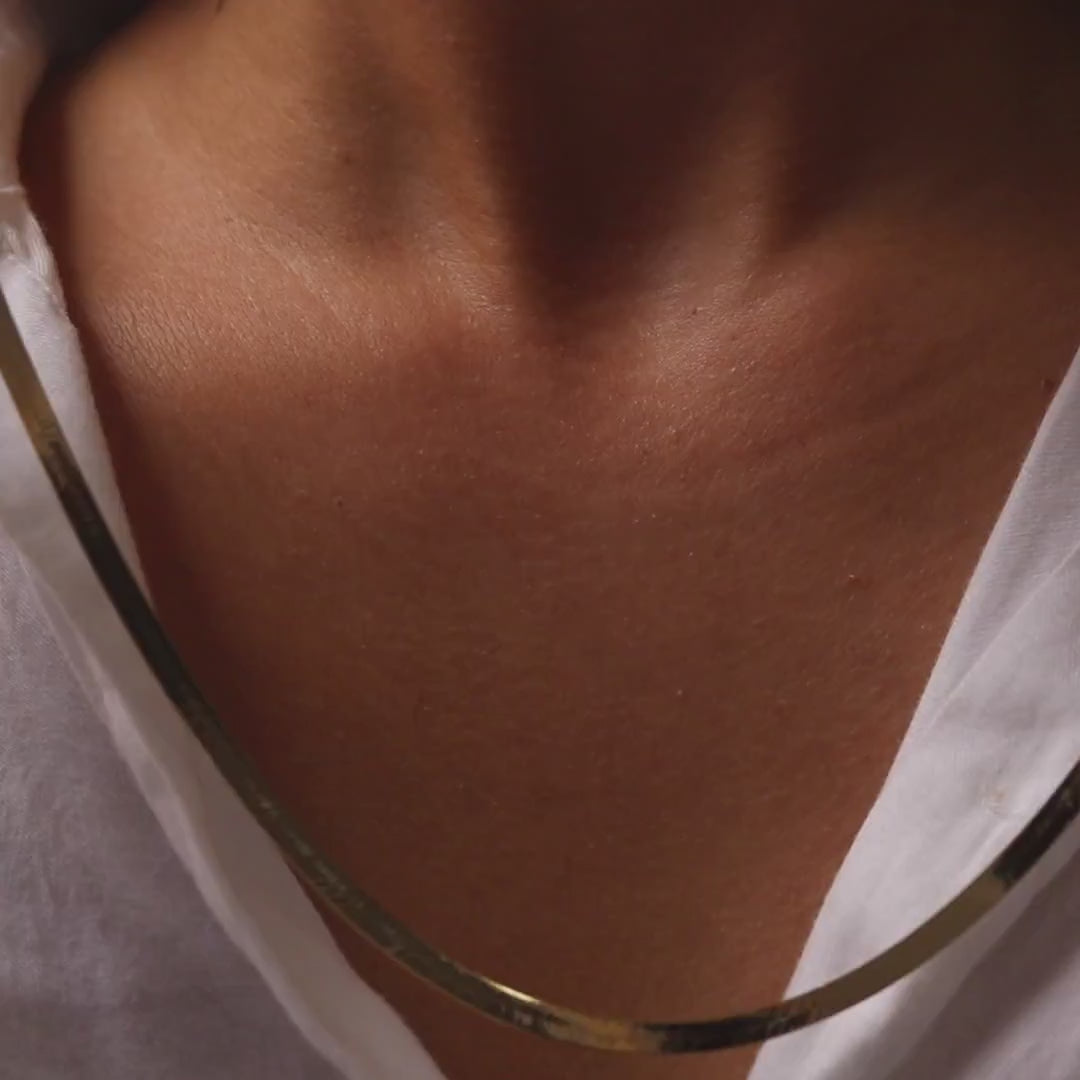 Bold Herringbone Chain